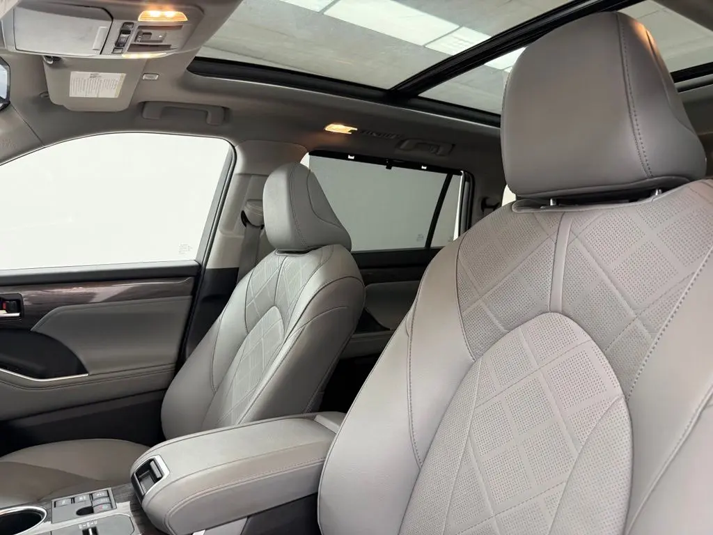 2025 Toyota Highlander - $56,597