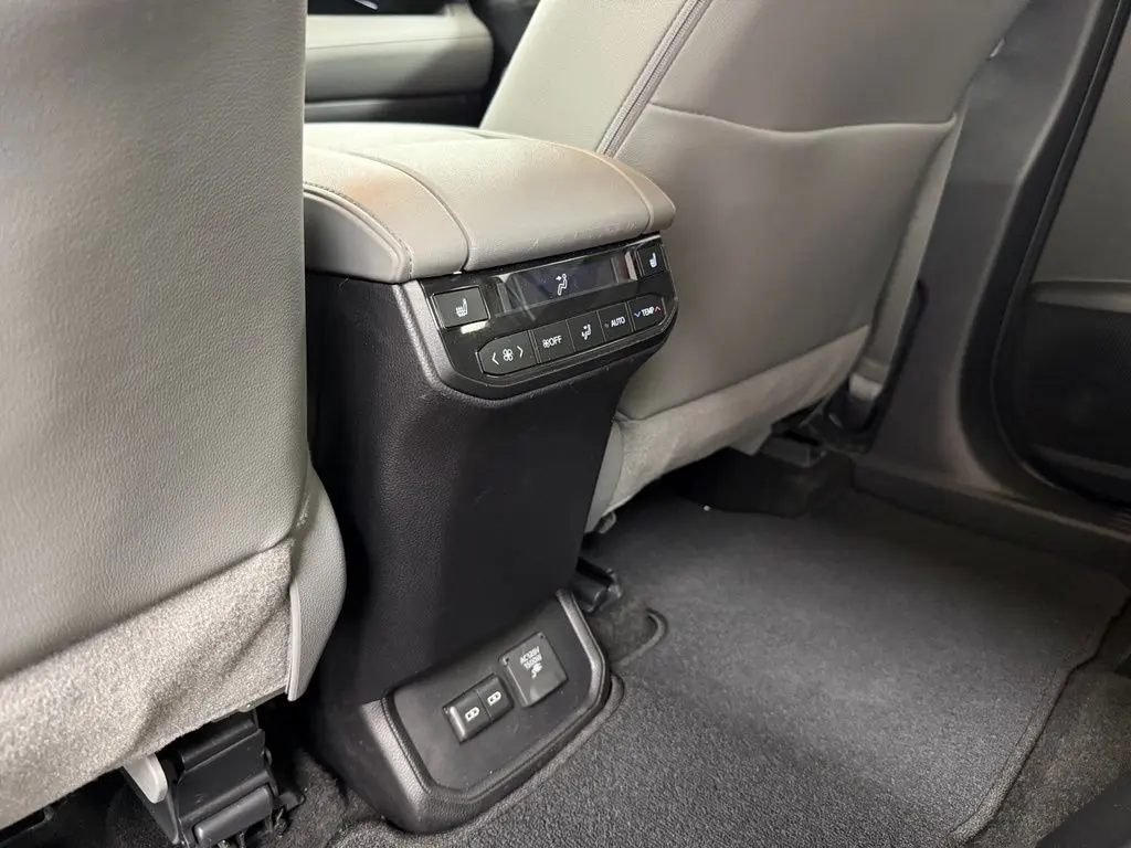 2025 Toyota Highlander - $56,597