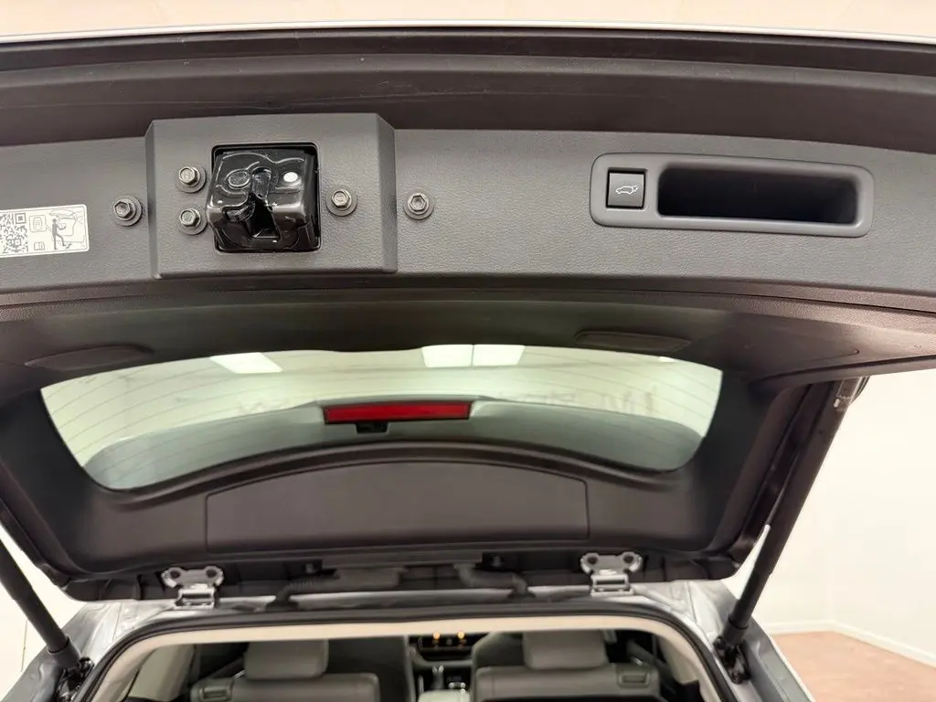 2025 Toyota Highlander - $56,597