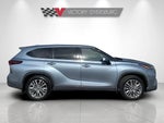 2024 Highlander Hybrid Thumbnail 9