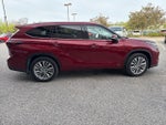 2025 Highlander Hybrid Thumbnail 15