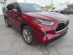 2025 Highlander Hybrid Thumbnail 16