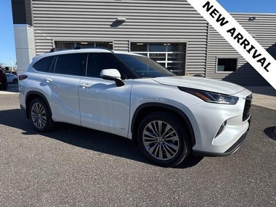 2022 Toyota Highlander Hybrid AWD Platinum 4DR SUV