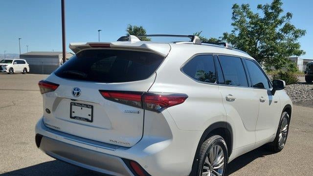 2021 Toyota Highlander Hybrid Platinum