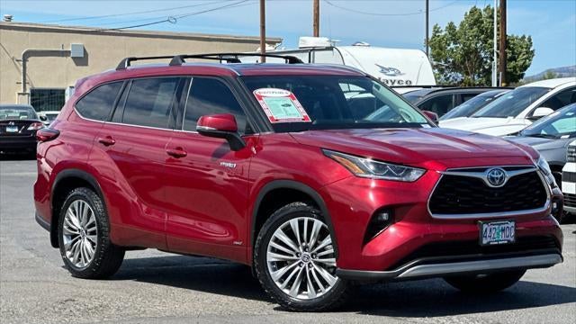 Preowned 2021 Toyota Highlander Hybrid Platinum for Sale