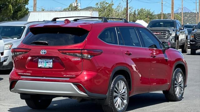 2021 Toyota Highlander Hybrid Platinum
