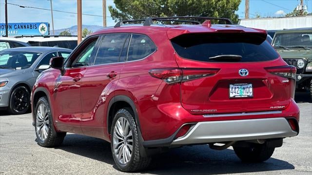 2021 Toyota Highlander Hybrid Platinum
