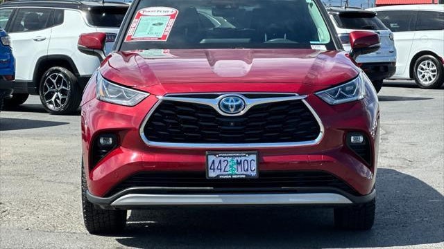 2021 Toyota Highlander Hybrid Platinum