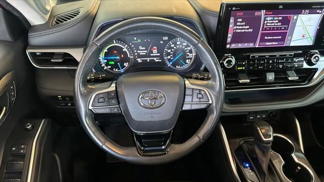 2021 Toyota Highlander Hybrid Platinum