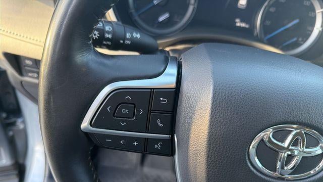 2021 Toyota Highlander Hybrid Platinum