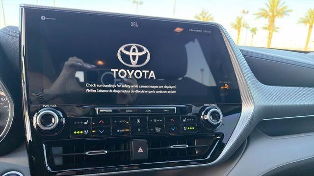 2021 Toyota Highlander Hybrid Platinum