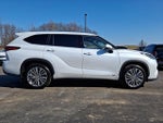 2022 Highlander Hybrid Thumbnail 7