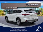 2021 Highlander Hybrid Thumbnail 3