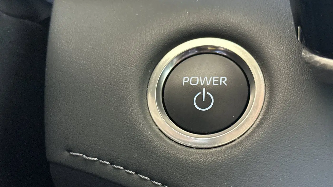 2025 Toyota Highlander Hybrid Platinum
