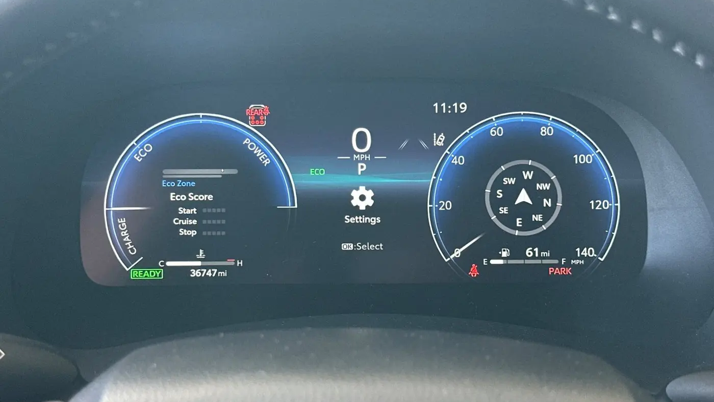 2025 Toyota Highlander Hybrid Platinum