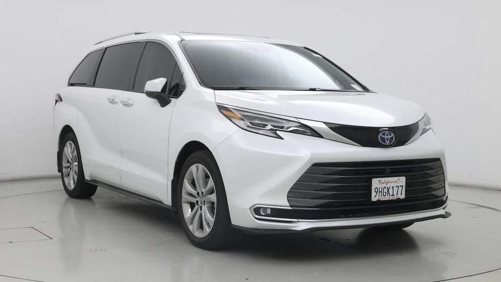 Preowned 2023 Toyota Sienna Platinum 7-Passenger for Sale