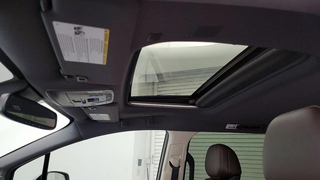 2023 Toyota Sienna Platinum 7-Passenger