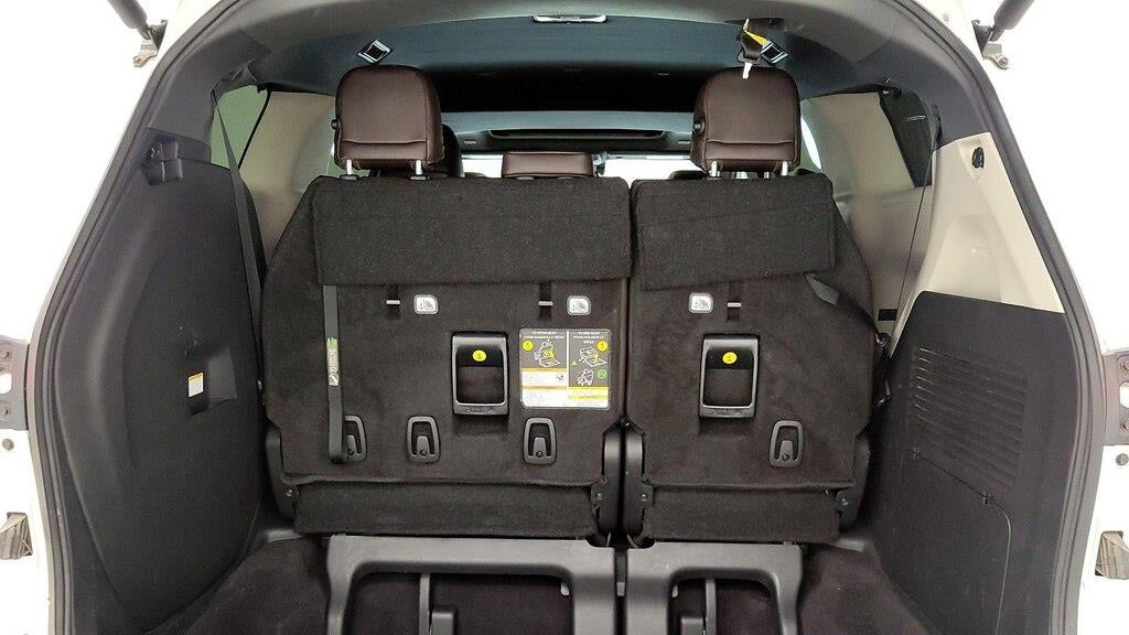 2023 Toyota Sienna Platinum 7-Passenger