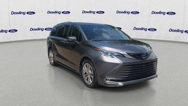 2024 Toyota Sienna Platinum 7-Passenger