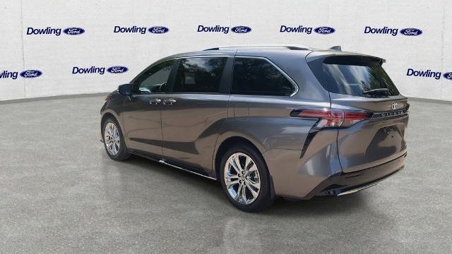 2024 Toyota Sienna Platinum 7-Passenger