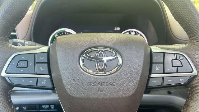 2024 Toyota Sienna Platinum 7-Passenger