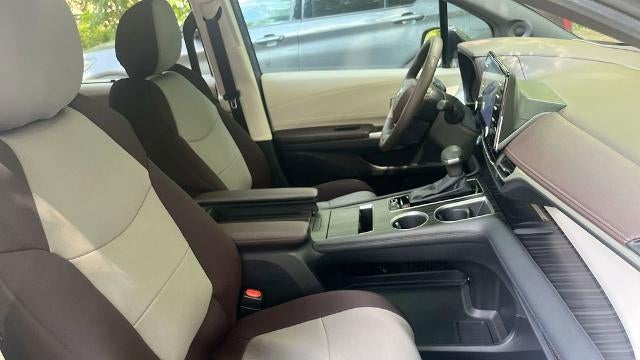 2024 Toyota Sienna Platinum 7-Passenger