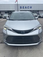 2021 Sienna Thumbnail 2