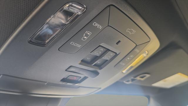 2025 Toyota Sienna Platinum 7-Passenger