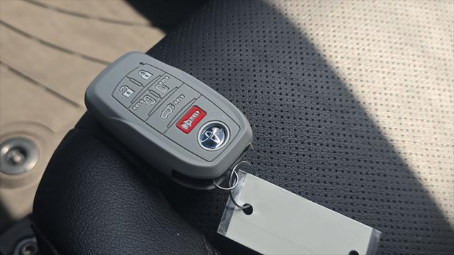 2025 Toyota Sienna Platinum 7-Passenger