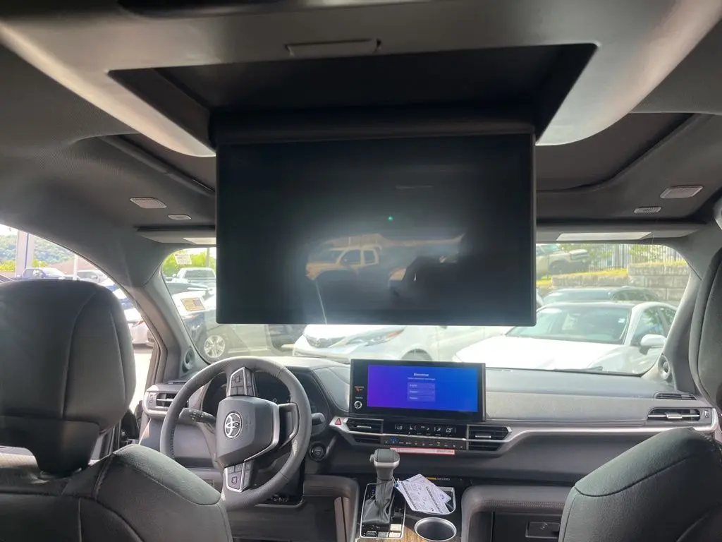 2026 Toyota Sienna - $57,595