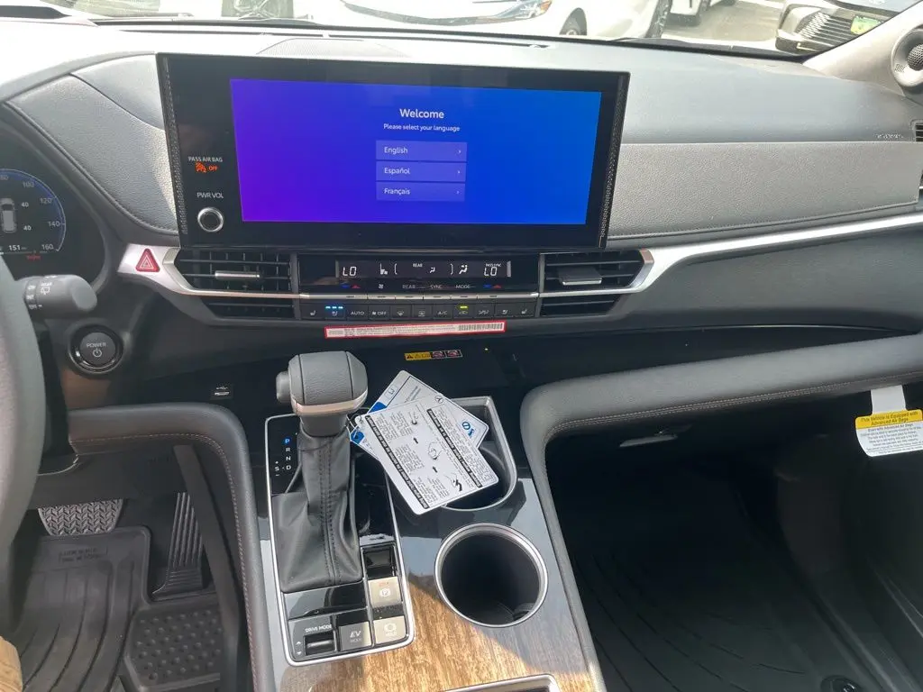2026 Toyota Sienna - $57,595