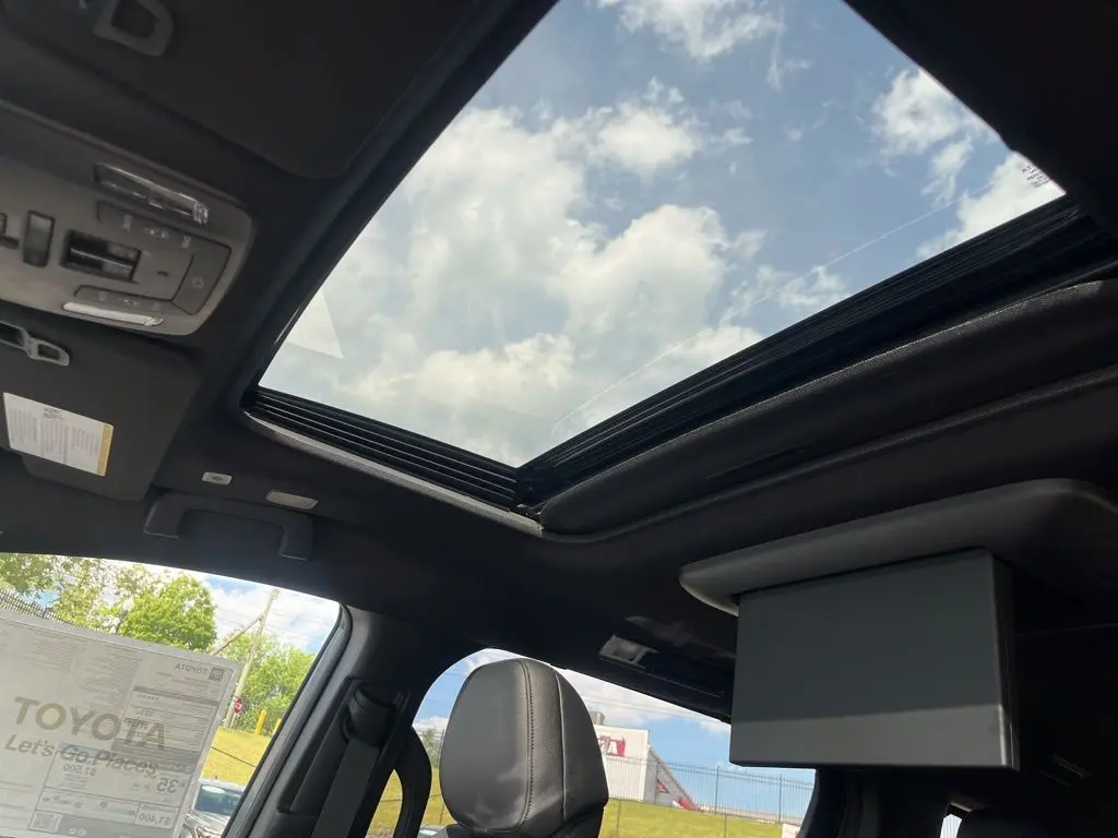 2026 Toyota Sienna - $57,595