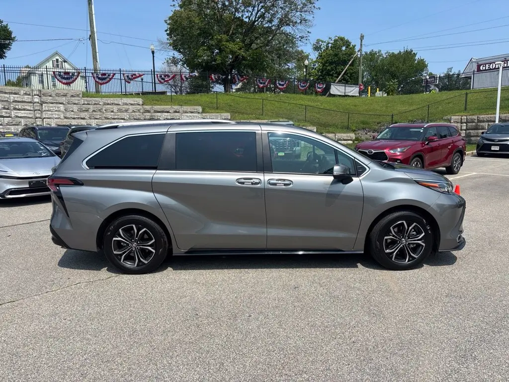 2026 Toyota Sienna - $57,595