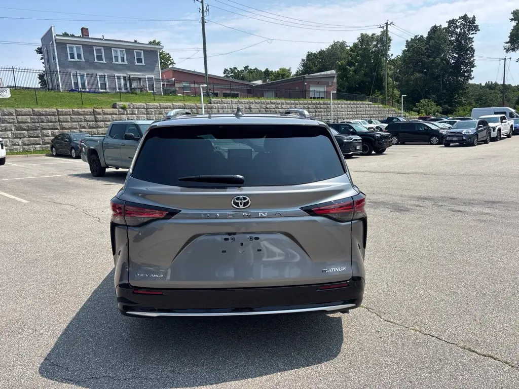2026 Toyota Sienna - $57,595