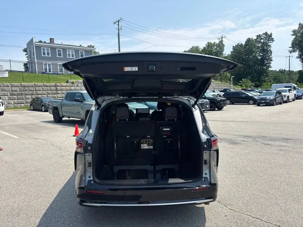 2026 Toyota Sienna - $57,595