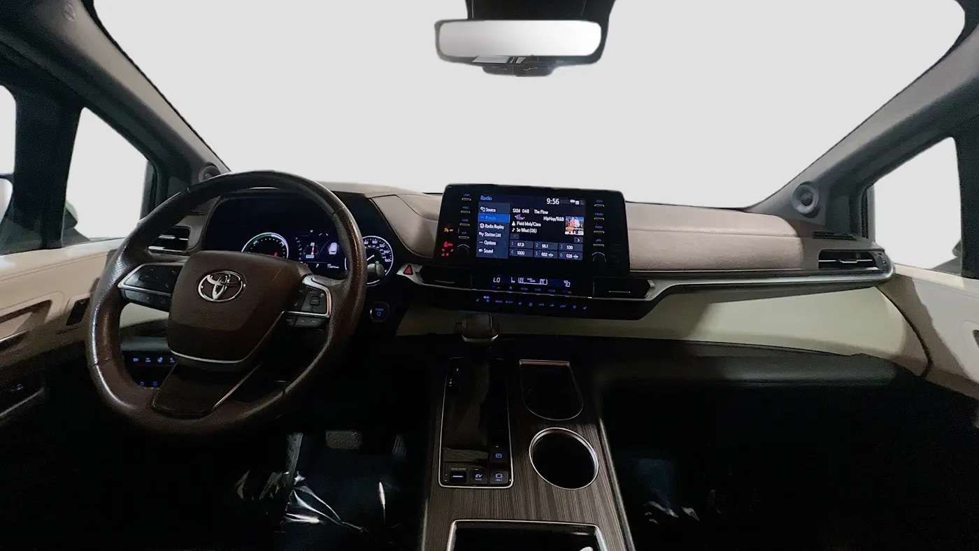 2021 Toyota Sienna Platinum 7-Passenger