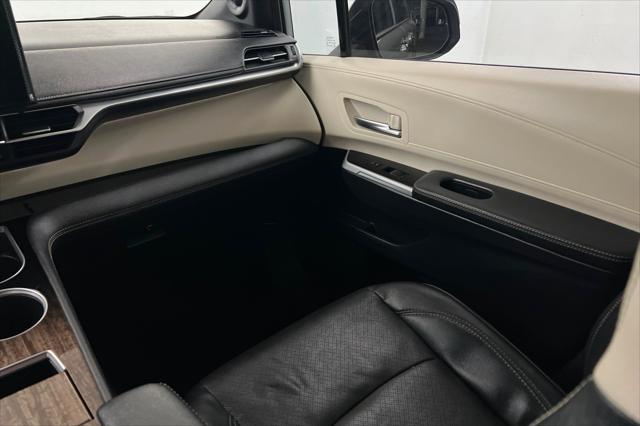 2026 Toyota Sienna - $59,999