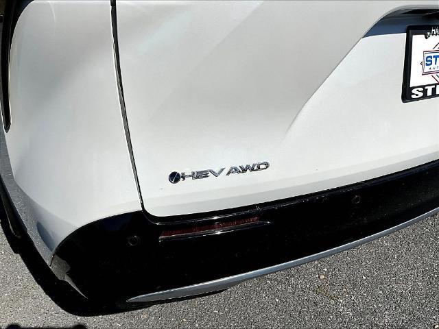 2025 Toyota Sienna - $52,499