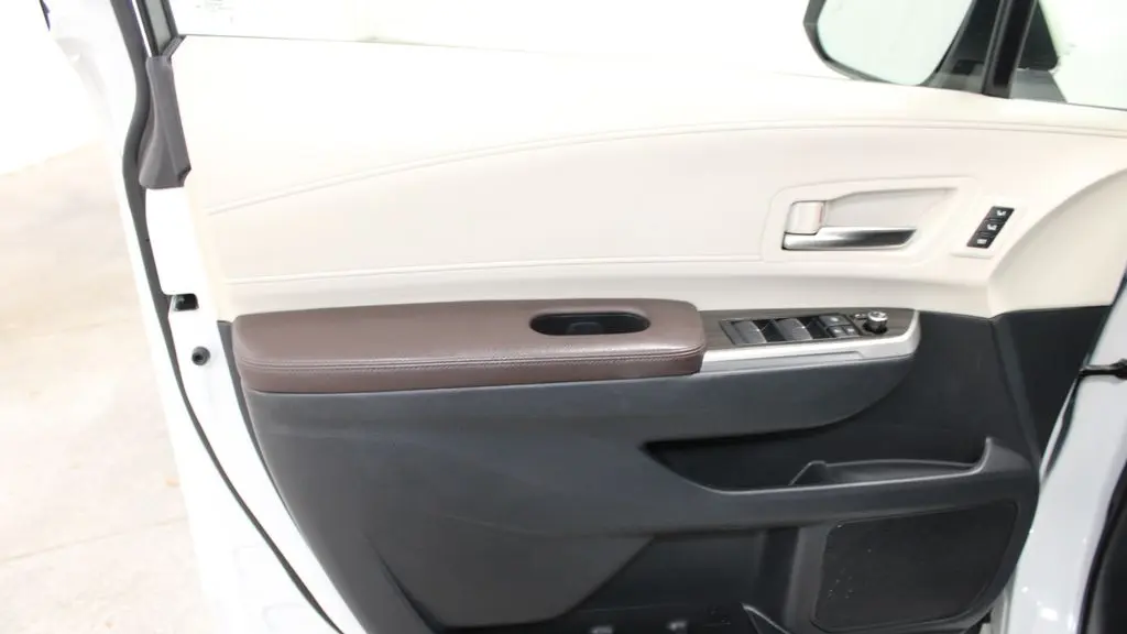 2021 Toyota Sienna Platinum 7-Passenger