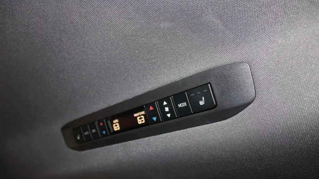 2021 Toyota Sienna Platinum 7-Passenger