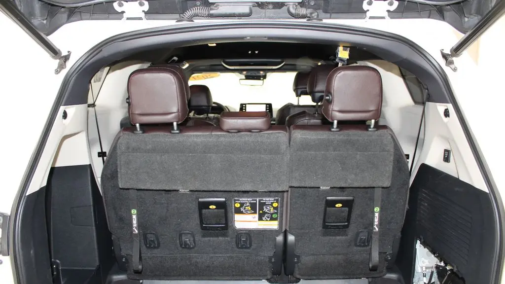 2021 Toyota Sienna Platinum 7-Passenger