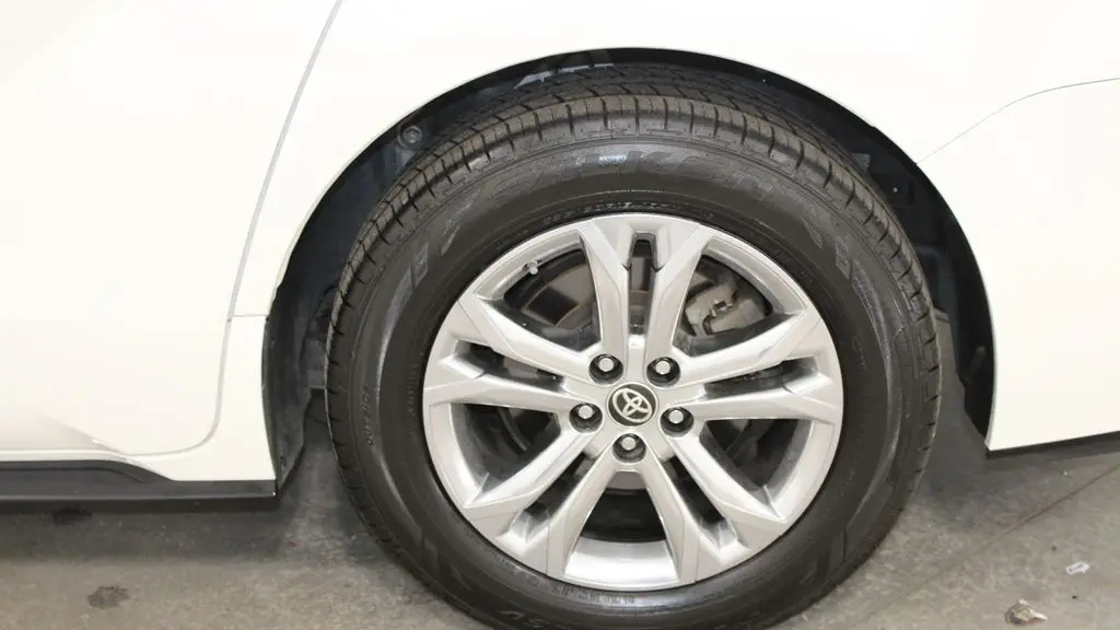2021 Toyota Sienna Platinum 7-Passenger
