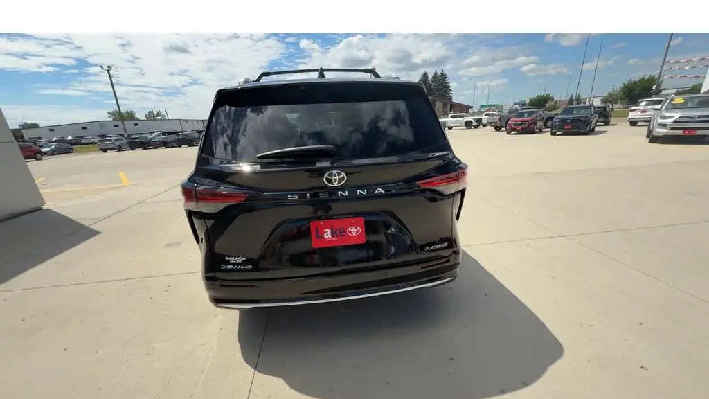 2026 Toyota Sienna Platinum 7-Passenger