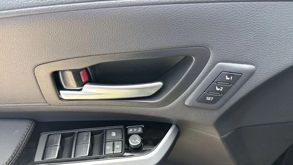 2026 Toyota Sienna Platinum 7-Passenger
