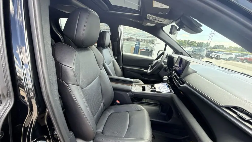 2026 Toyota Sienna Platinum 7-Passenger