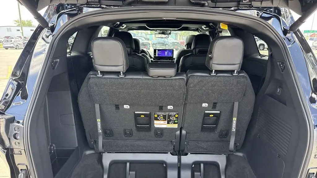 2026 Toyota Sienna Platinum 7-Passenger
