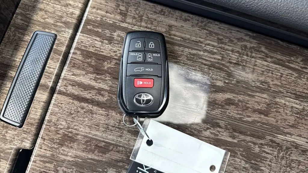 2026 Toyota Sienna Platinum 7-Passenger
