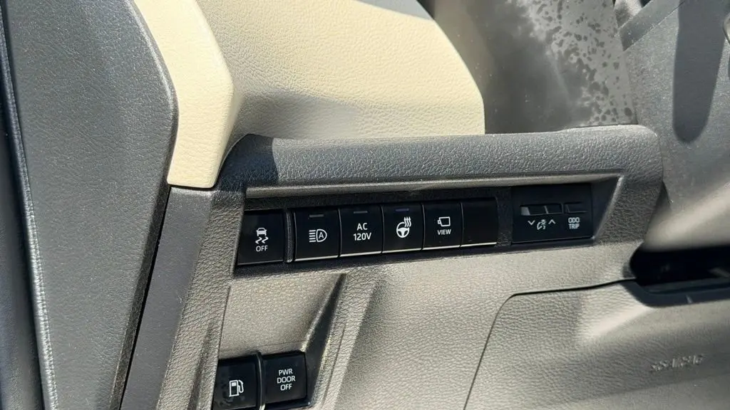 2023 Toyota Sienna Platinum 7-Passenger