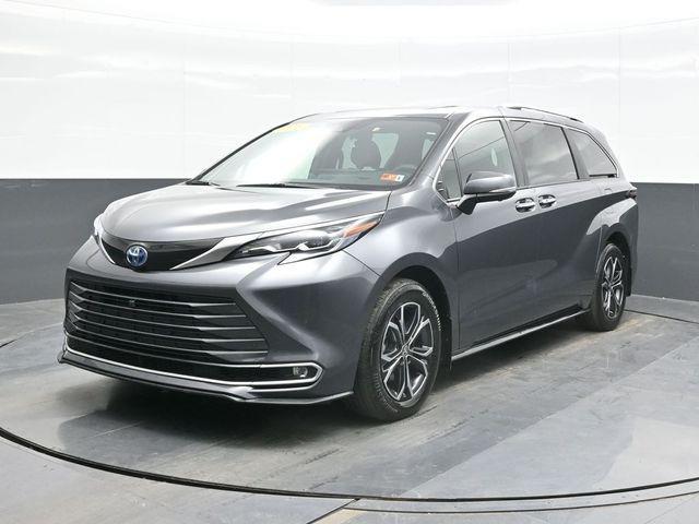 2025 Toyota Sienna - $53,917