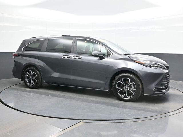 2025 Toyota Sienna - $53,917